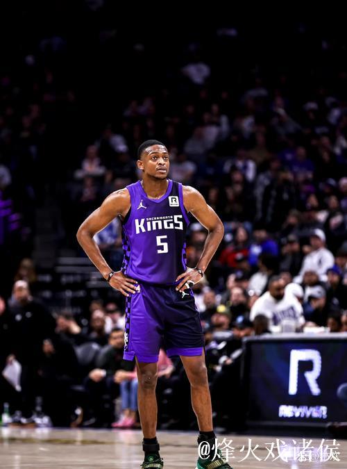 福克斯谈国王：无可奉告，我这里风景更佳